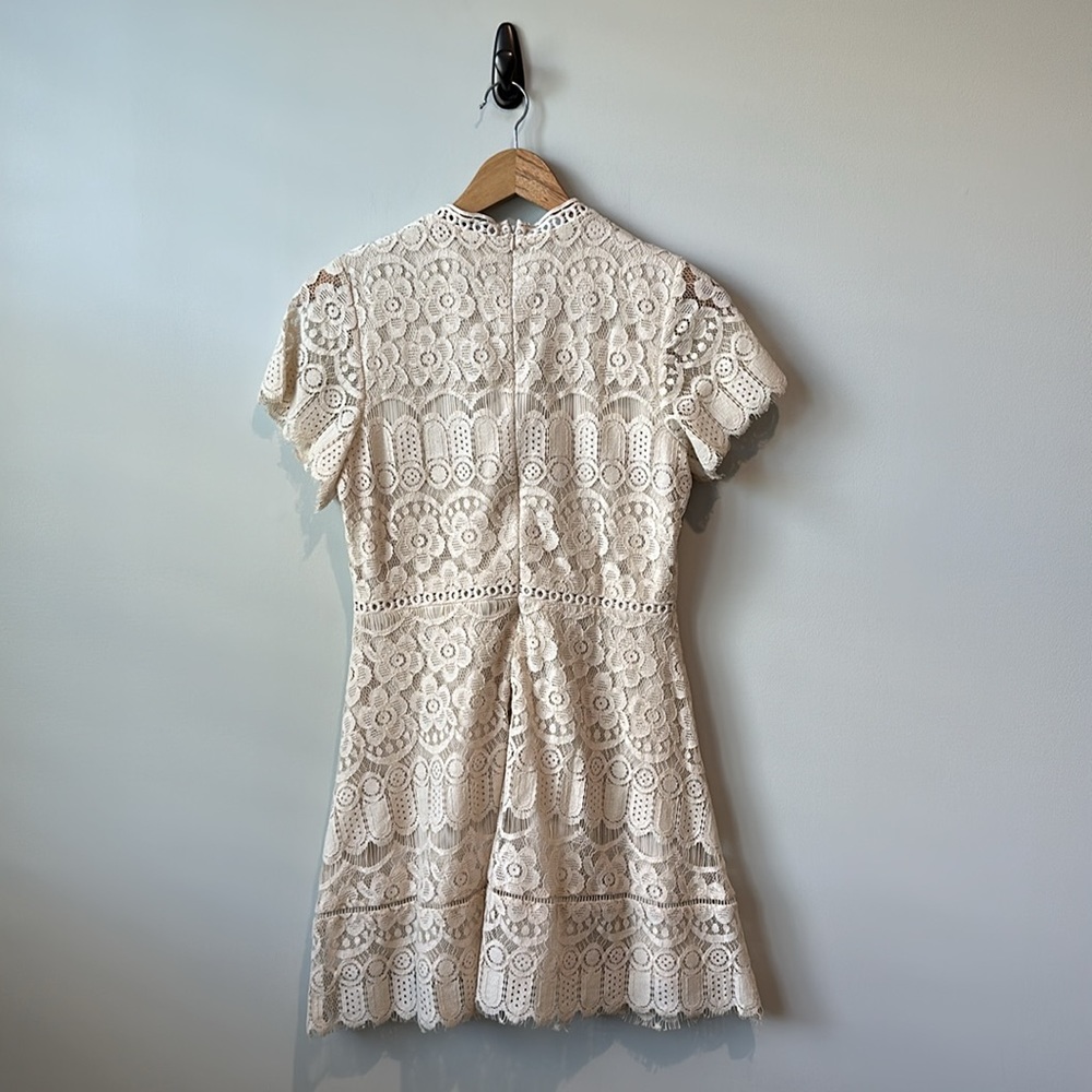 NWT Blu Pepper Ivory Lace  High Waist Dress with Flutter Sleeve S - Picture 8 of 8